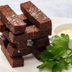 Гренки из черного хлеба