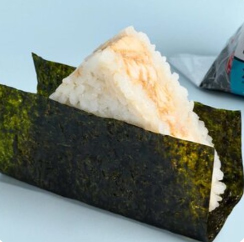 Онигири с цыпленком терияки