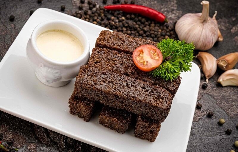 Гренки чесночные