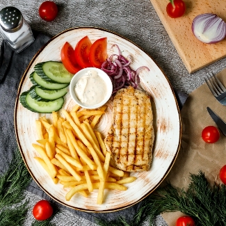 Комплексный обед с куриным стейком