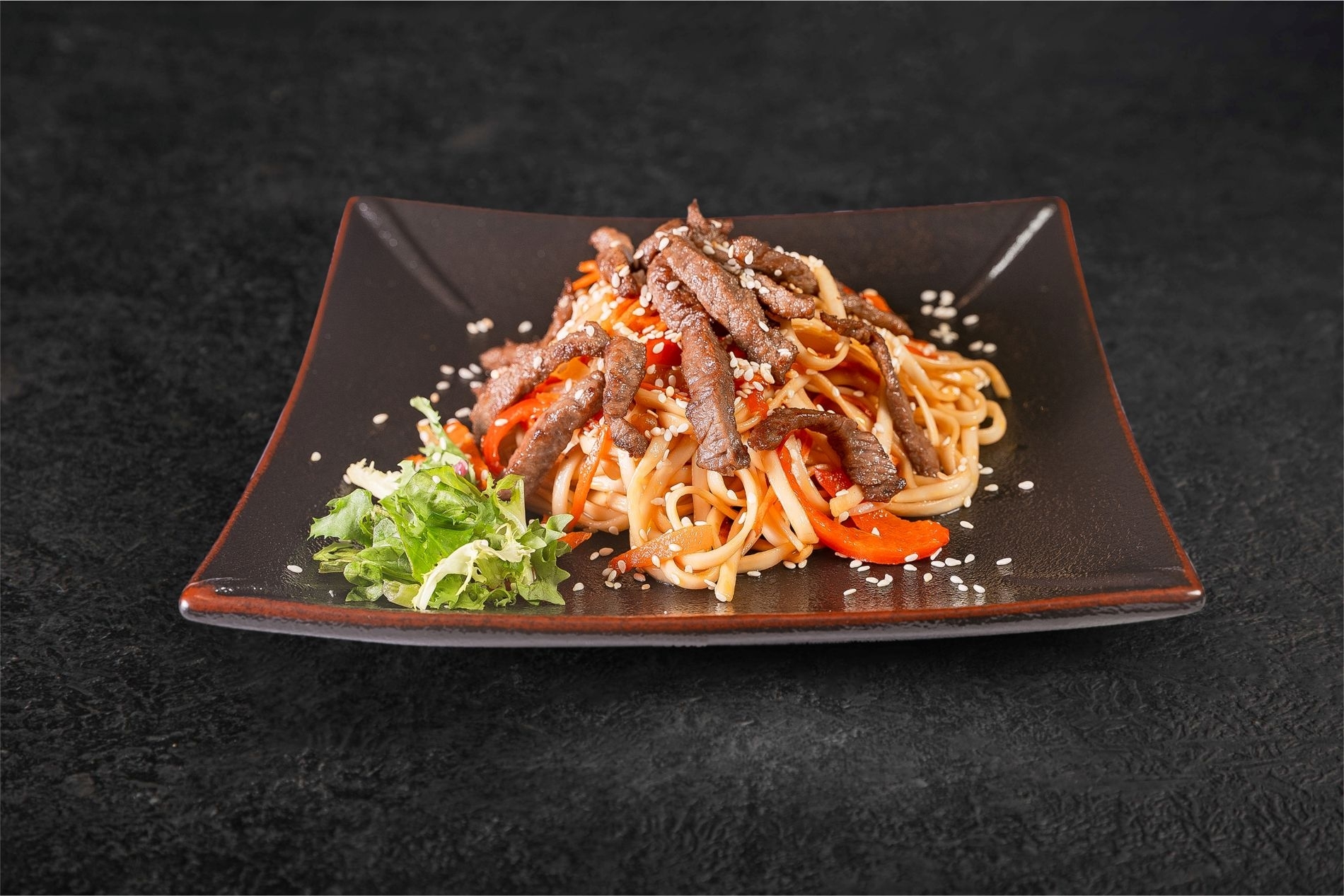 Удон с говядиной