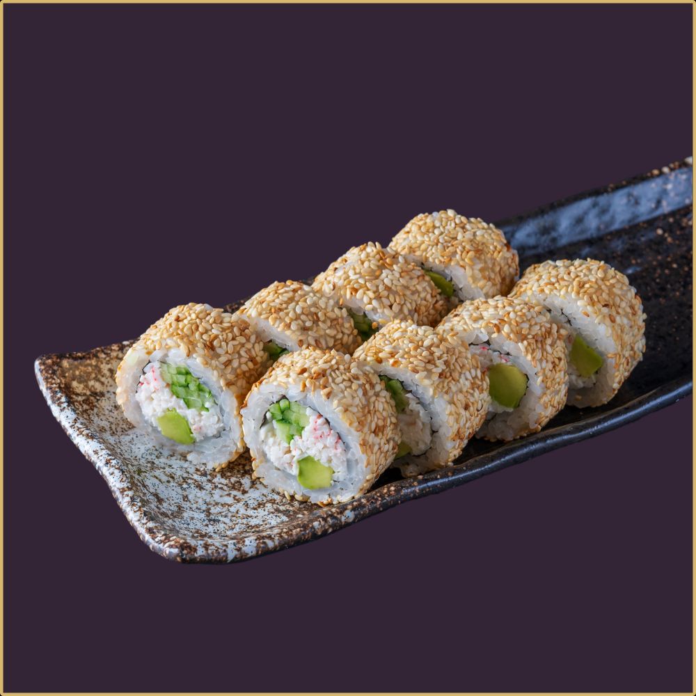 Ролл Калифорния в кунжуте