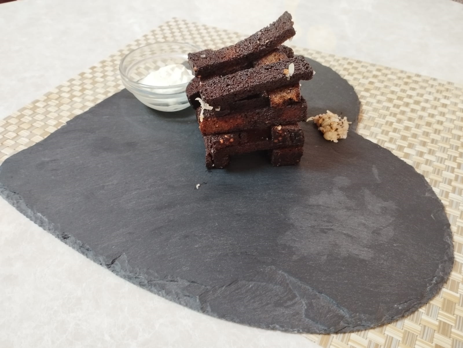Гренки чесночные