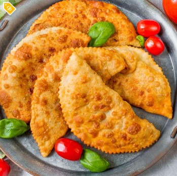 Чебуреки с сыром