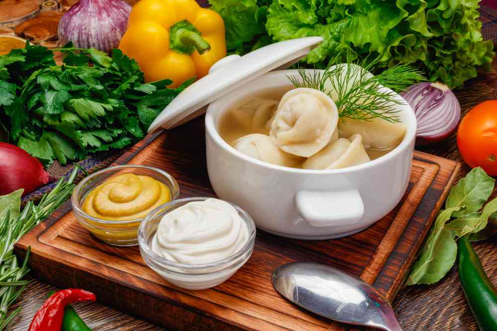 Пельмени с бульоном