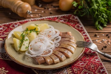 Сельдь с картофелем