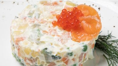 Оливье с семгой и красной икрой