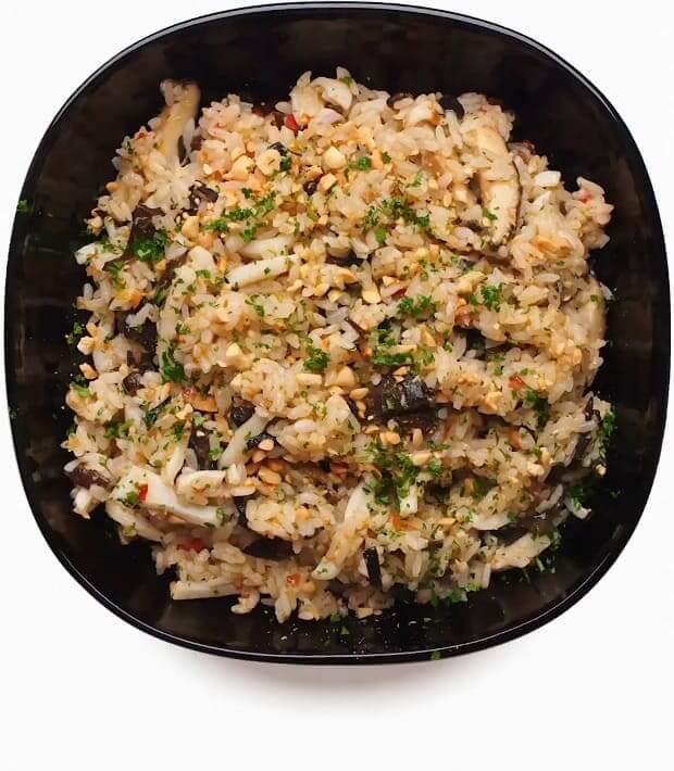 Рис с кальмарами и грибами