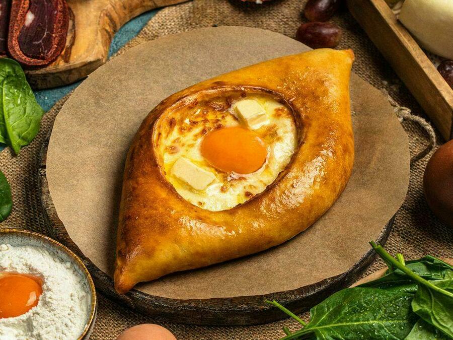ХАЧАПУРИ ПО-АДЖАРСКИ 360 гр.
