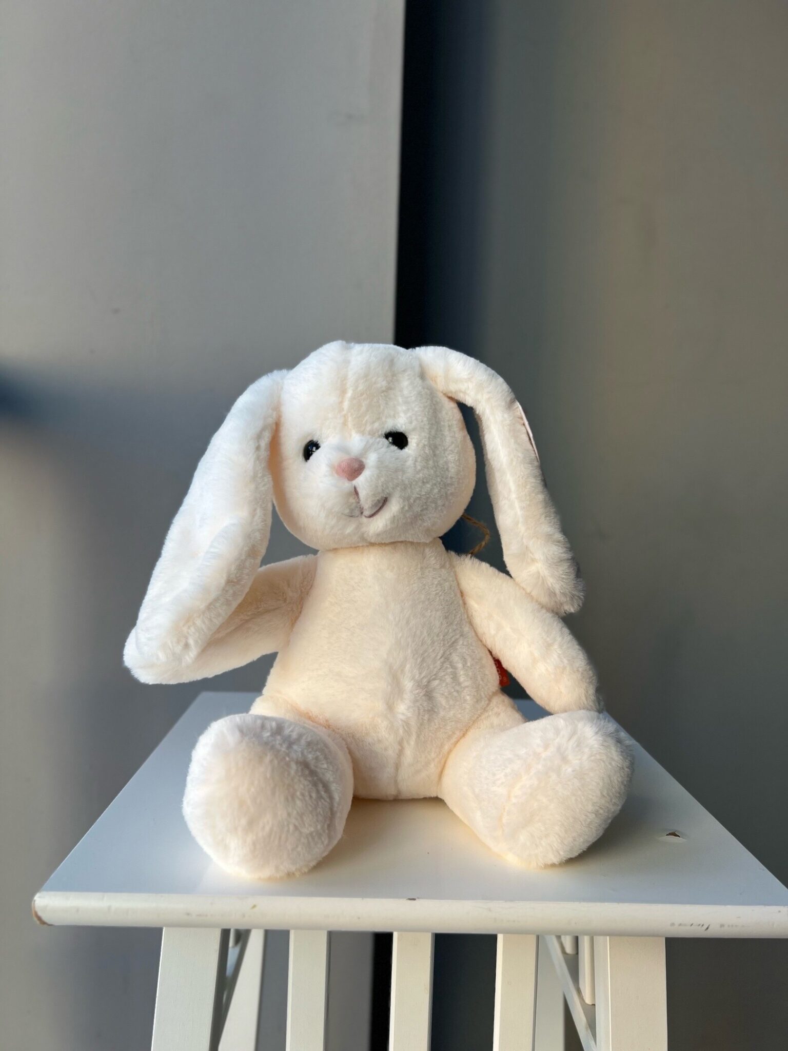 Игрушка Зайчик Снежок 20см, белый