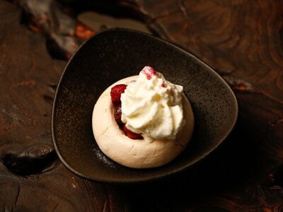 Павлова с вишней