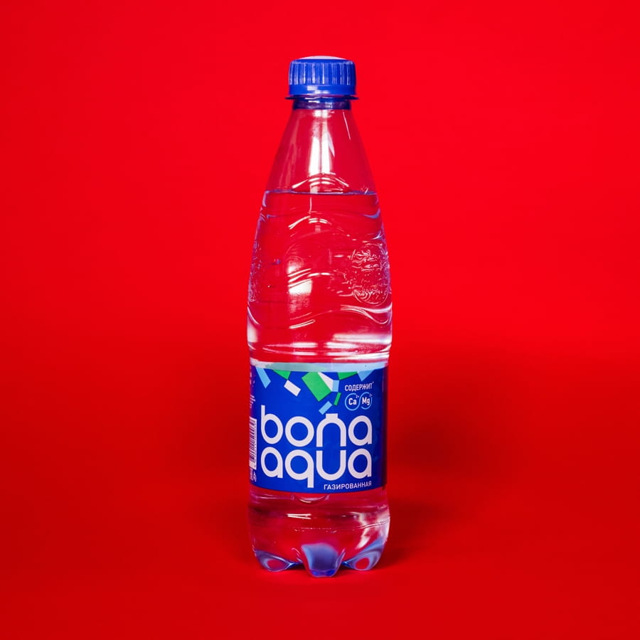 Вода газ. Bonaqua