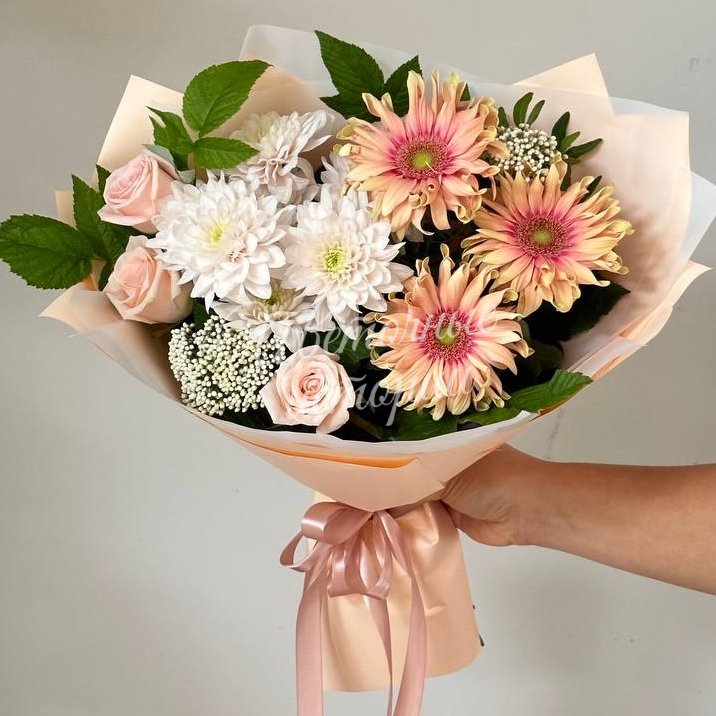 Сборный букет «Карамельный»