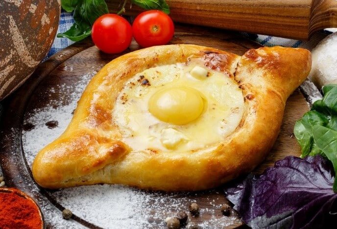 Хачапури по-аджарски