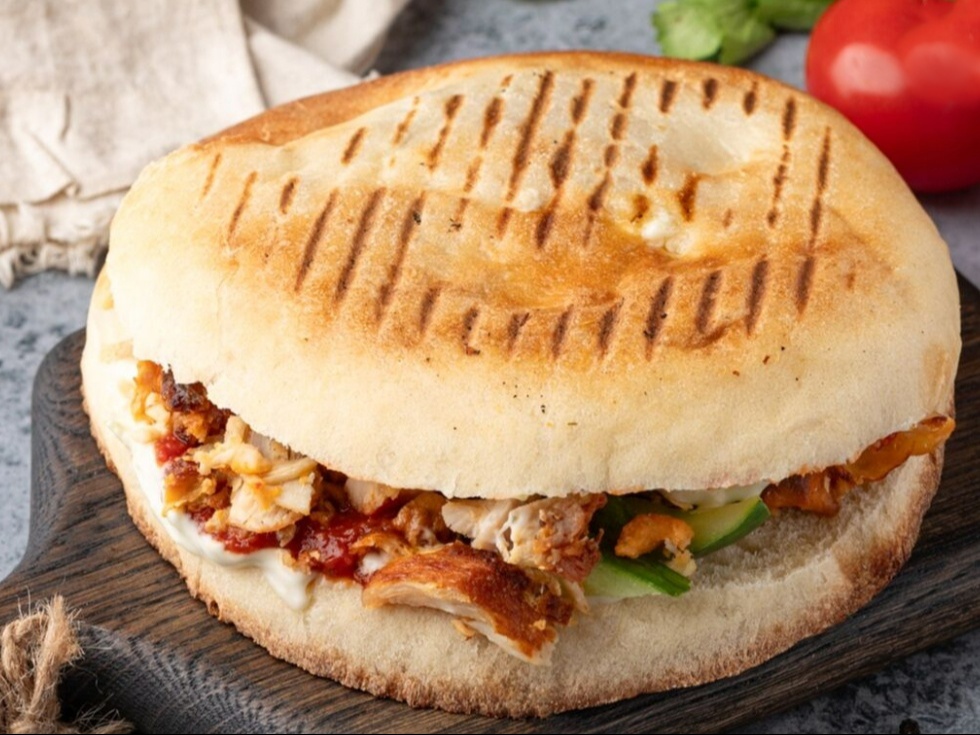 Шаурма в пите куриная