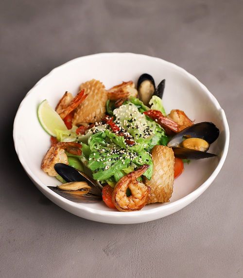 Cалат с морепродуктами