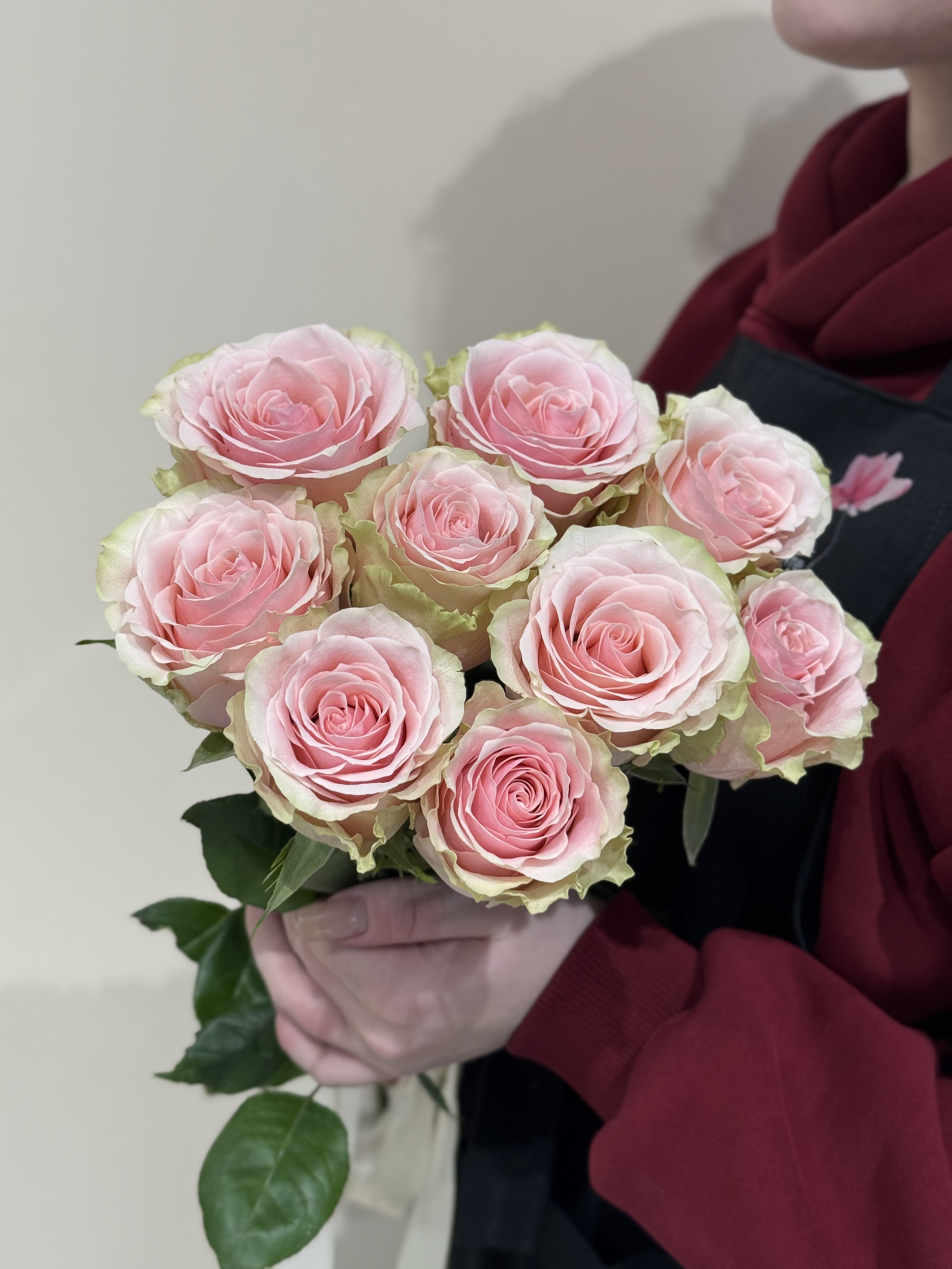 Нежно розовые розы Фрутетто под ленту/ 9шт.