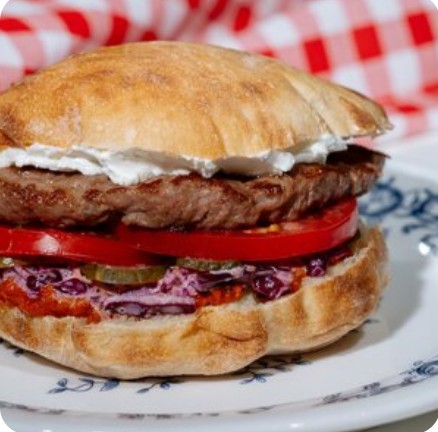 Бургер Плескавица классическая в булочке