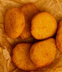 Куриные наггетсы с соусом 6шт