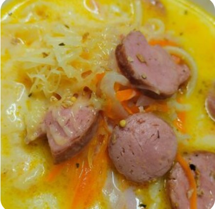 Сосисочно-сырный суп