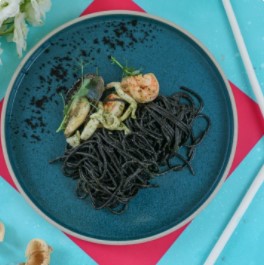 Паста Black с морепродуктами