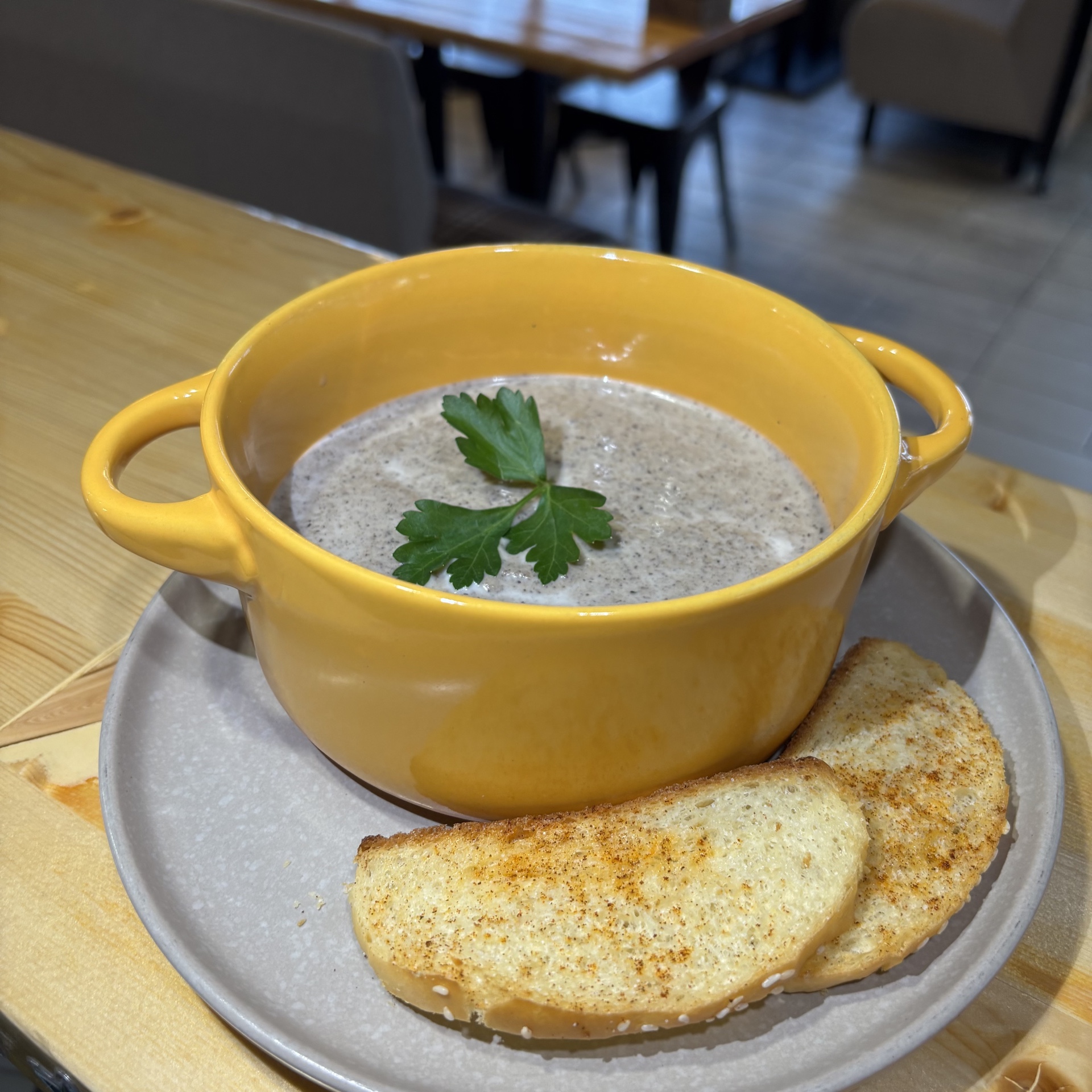 Суп-пюре грибной