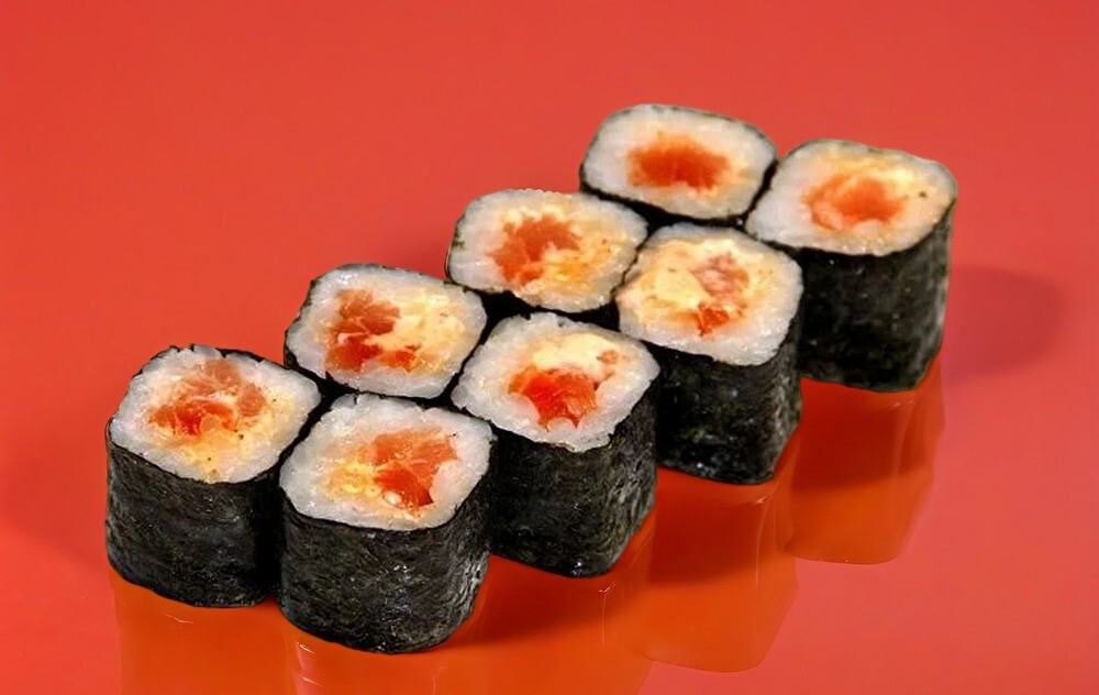 Ролл маки спайси лосось