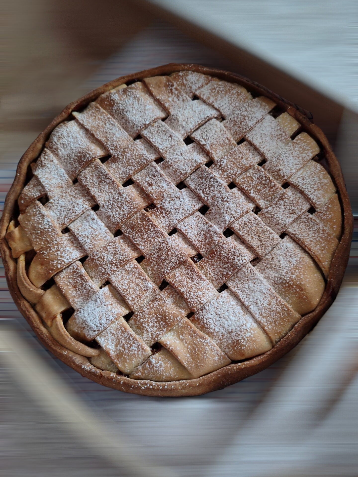 С яблоком, корицей и грецкими орехом