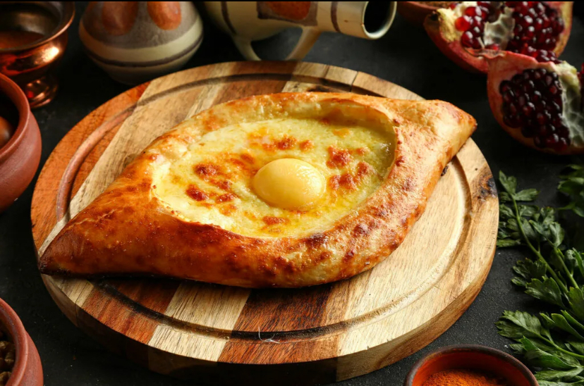 Хачапури по-аджарски