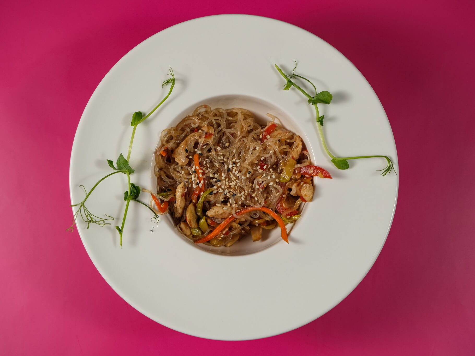 Фунчоза в сладком чили с курицей