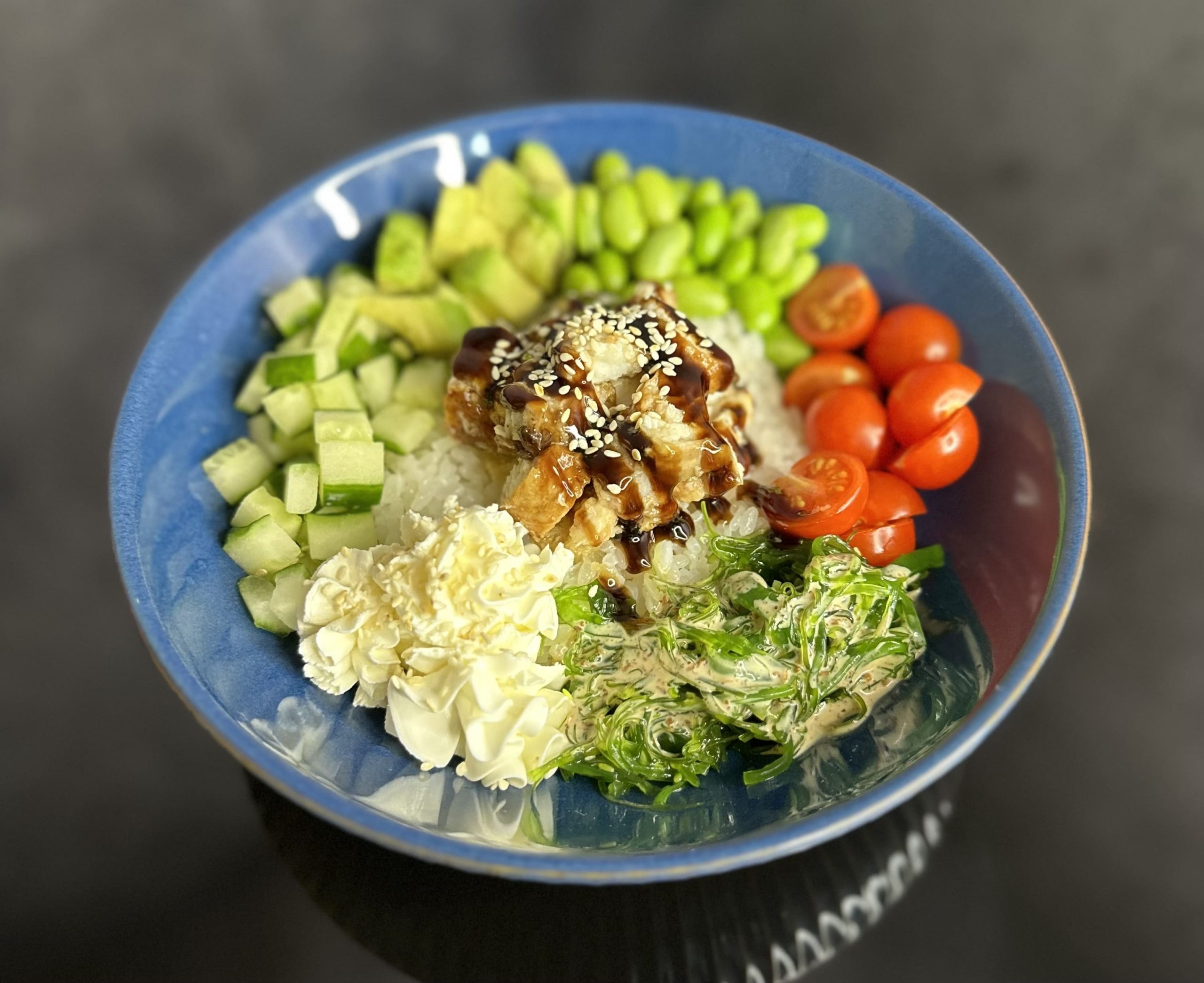 Поке с угрём