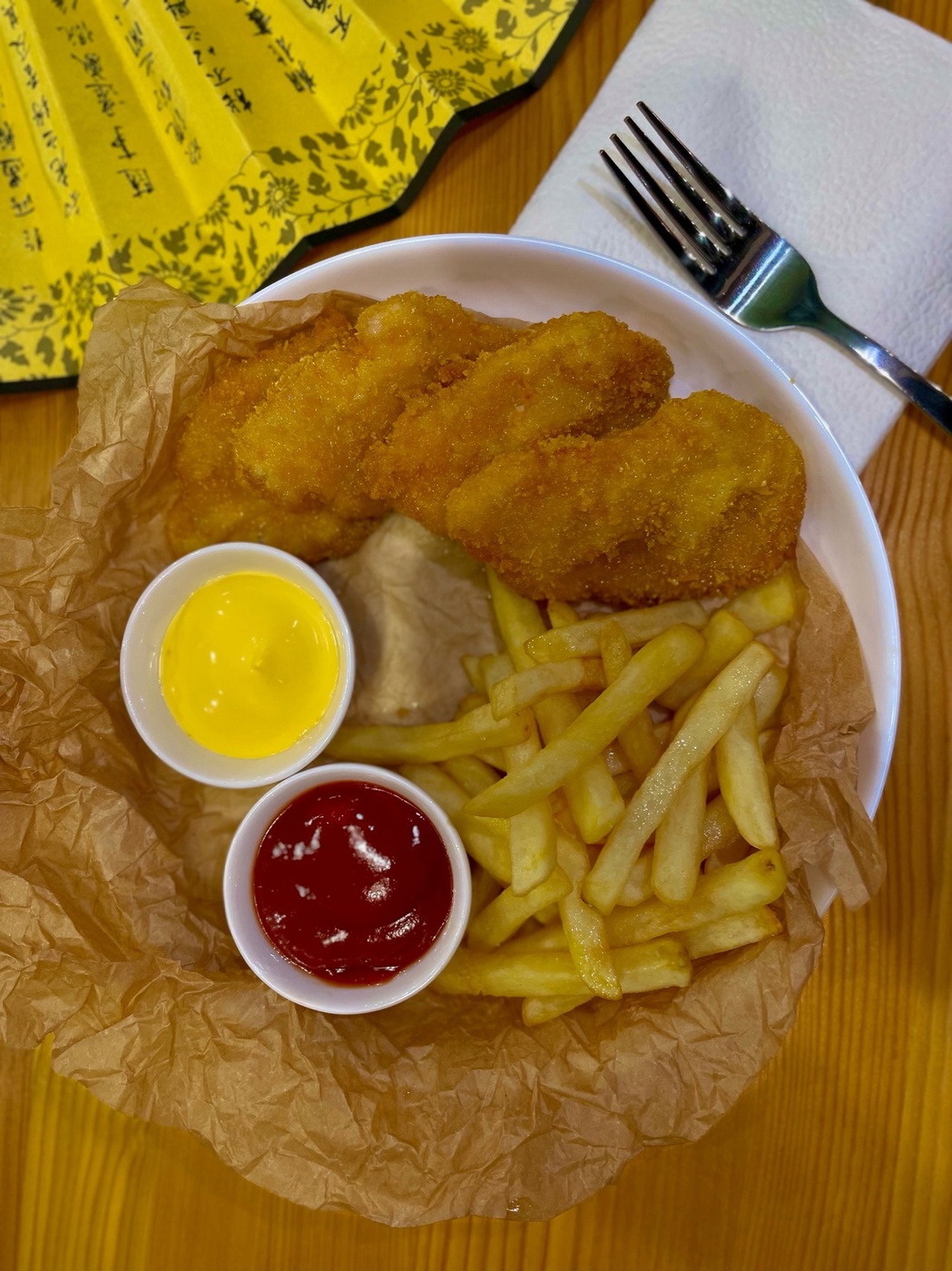 Наггетсы из курицы с картофелем фри