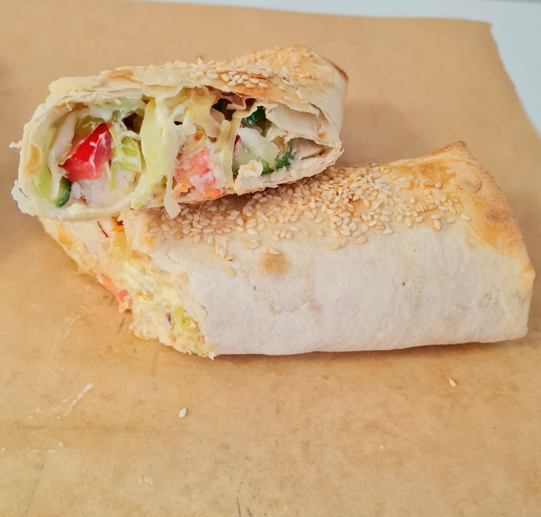 Ролл с курицей 300 гр