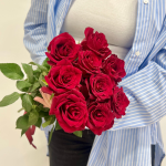 Букет живых цветов из 9 красных роз под ленту, Эквадор 50 см | Пять цветов - быстрая доставка