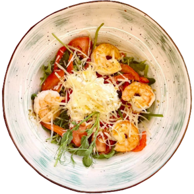 Салат со страчателлой и креветками
