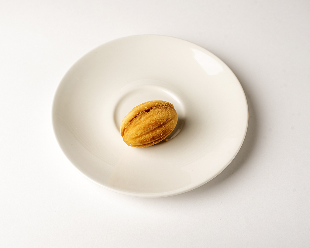 Орешек со сгущёнкой (1 шт.)