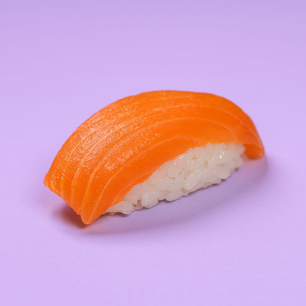 Суши с лососем