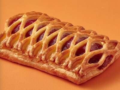 Слойка с клубникой