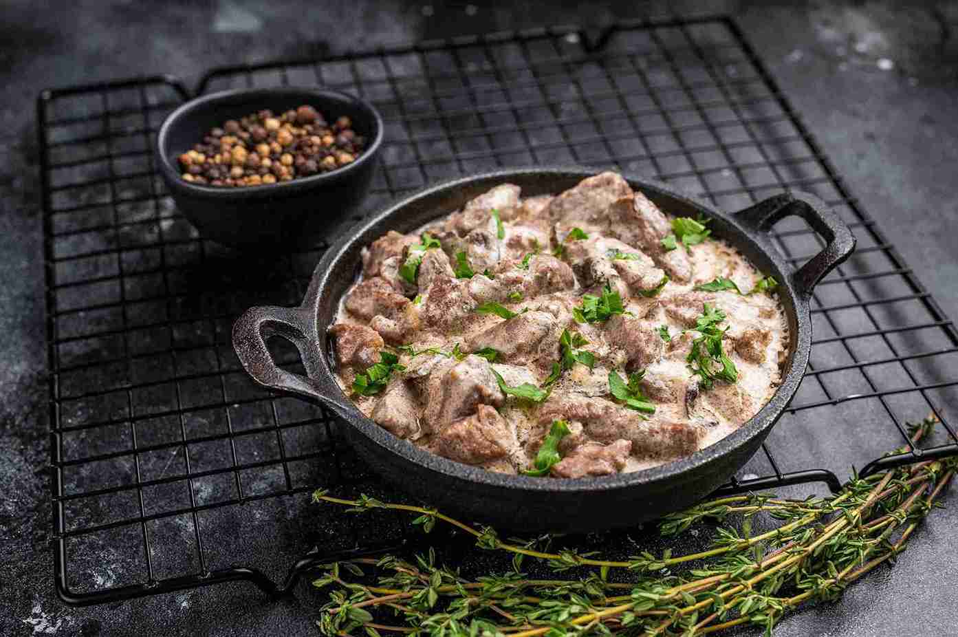 Жаркое из курицы с грибами