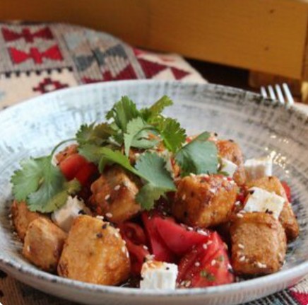 Салат с хрустящими баклажанами