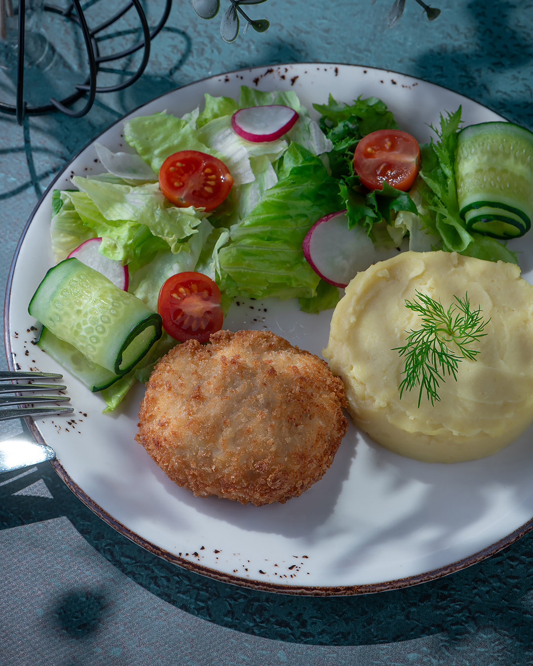 Котлетка куриная с картофельным пюре