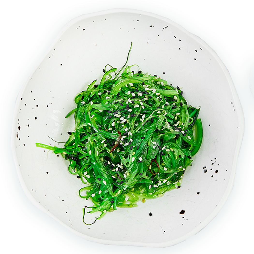 Чука с ореховым соусом и кунжутом