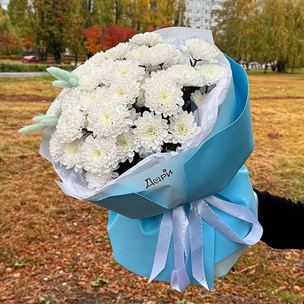 №1 Ажурная хризантема в нежно-голубой упаковке
