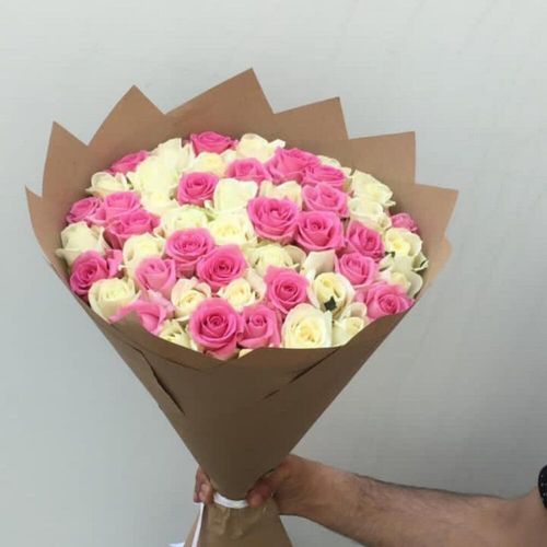 51 белая и розовая роза 50 см