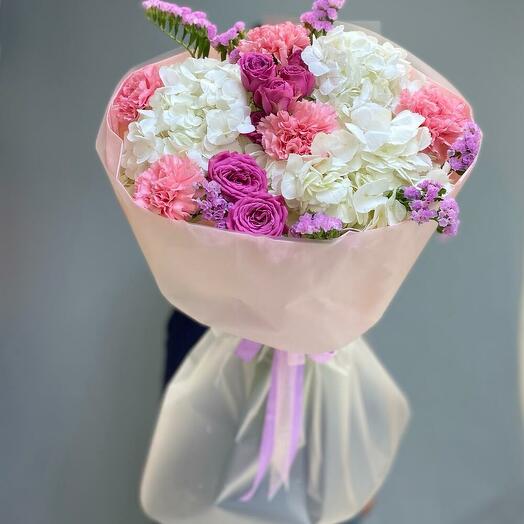 Яркий букет 