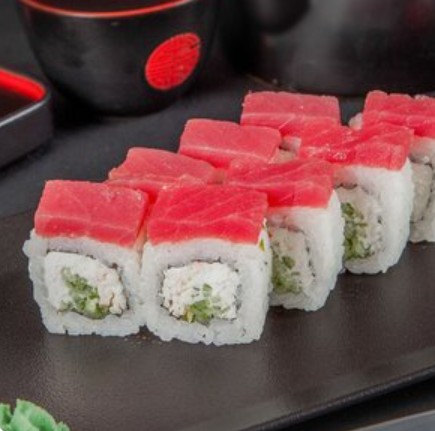 Ролл Elite с филе тунца и мясом снежного краба