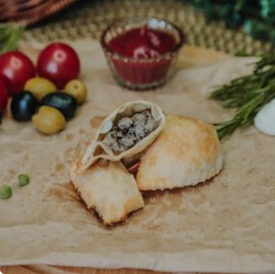 Мини-чебуречки со свининой и говядиной