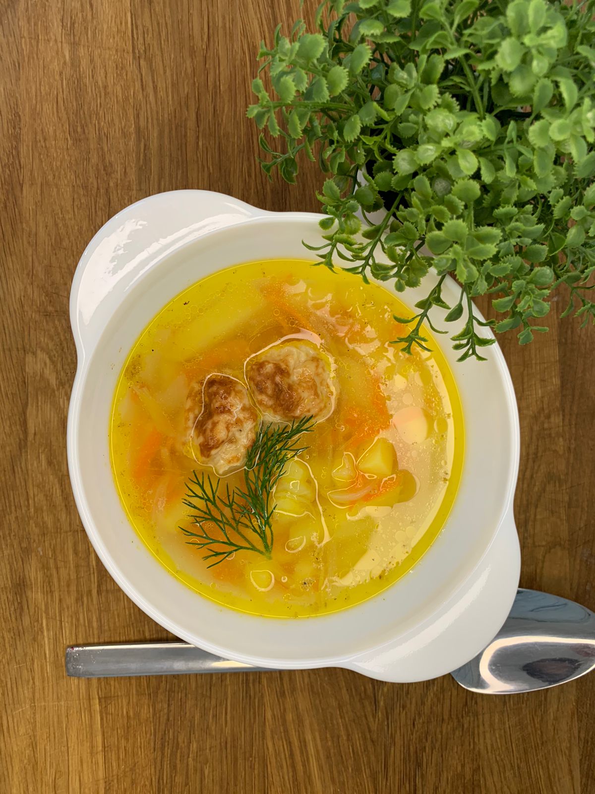 Куриный суп с фрикадельками