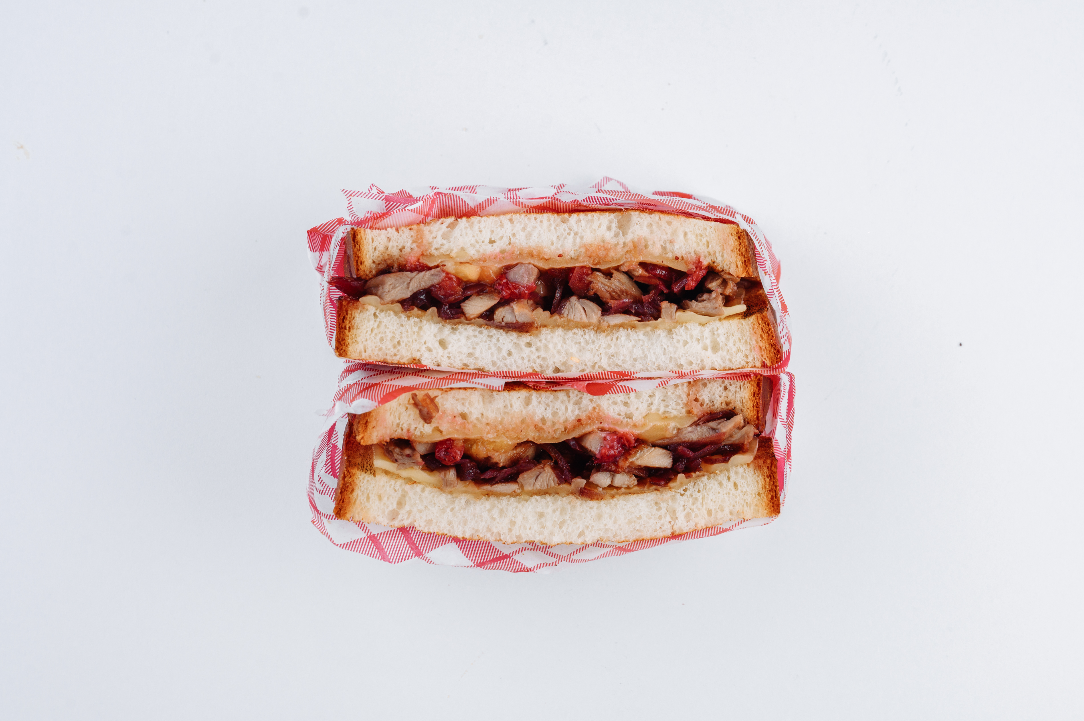 С томленным мясом утки