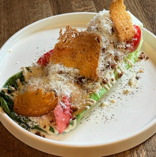 Цезарь на гриле с куриным филе